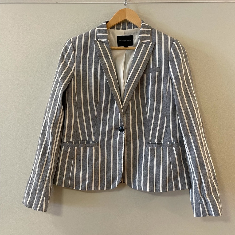 Banana Republic Blazer- Classic Gray Stripe